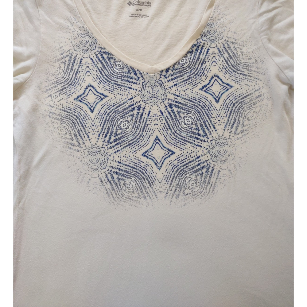 Womens Size S Off White Short Sleeve Geometric Design Round Neck Top